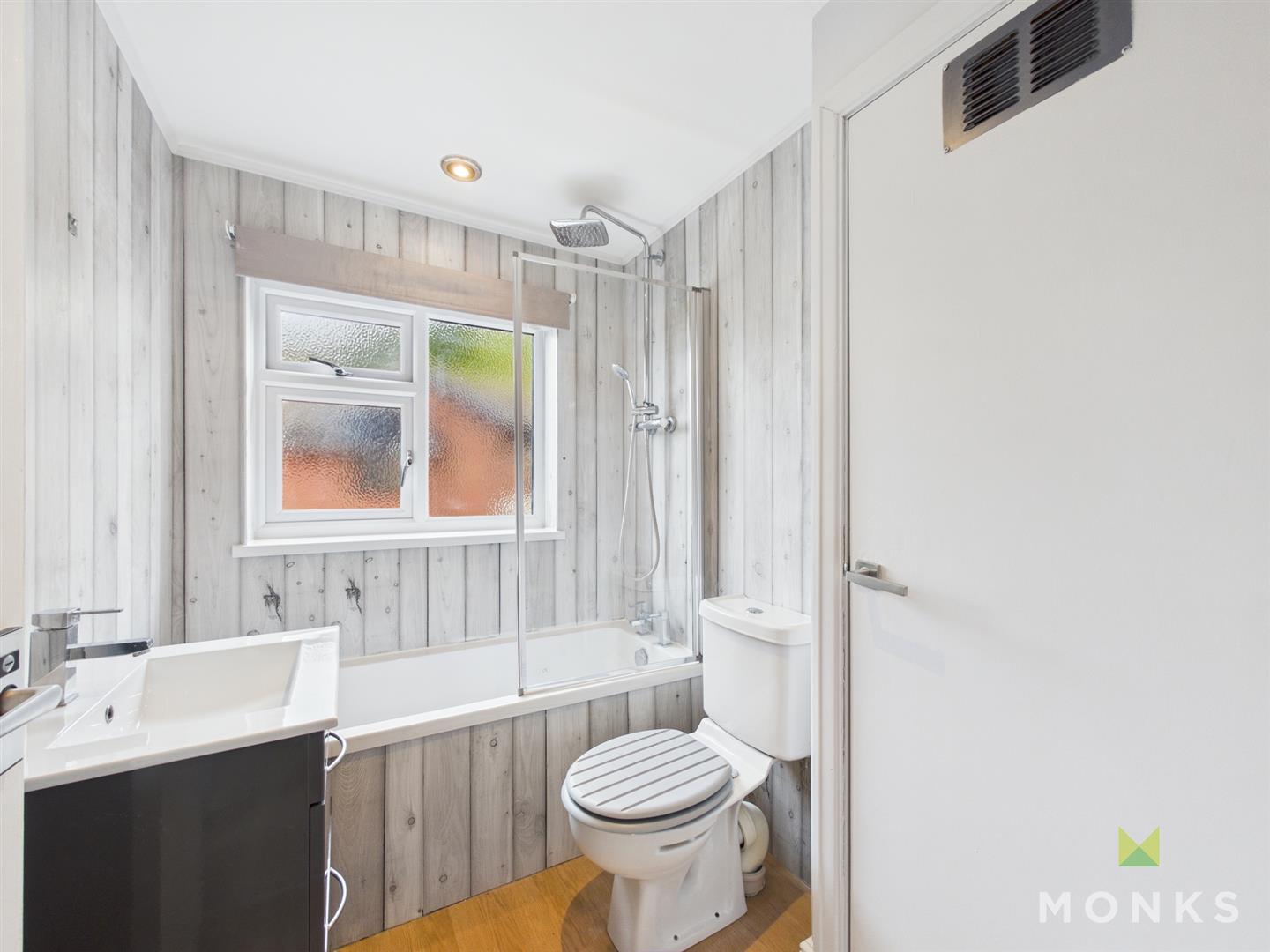 25 Silverdale, Shrewsbury, SY3 5EY SSTC